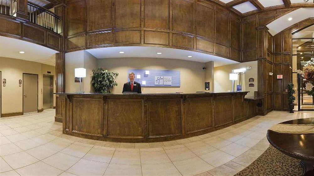 Holiday Inn Express Hotel Kansas City - Bonner Springs By Ihg Extérieur photo
