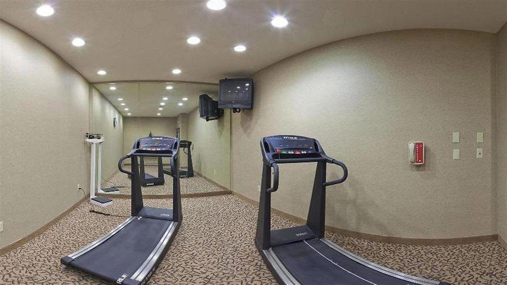 Holiday Inn Express Hotel Kansas City - Bonner Springs By Ihg Extérieur photo